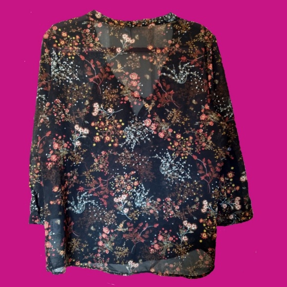 Live 4 Truth Sheer 3/4 Length Black Top - Picture 4 of 4